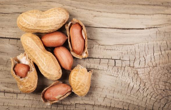 Health Benefits of Eating Peanuts