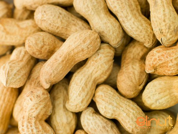 peanuts calories