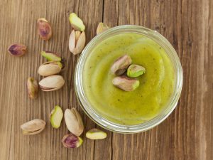PISTACHIOS AND PEANUTS BUTTER
